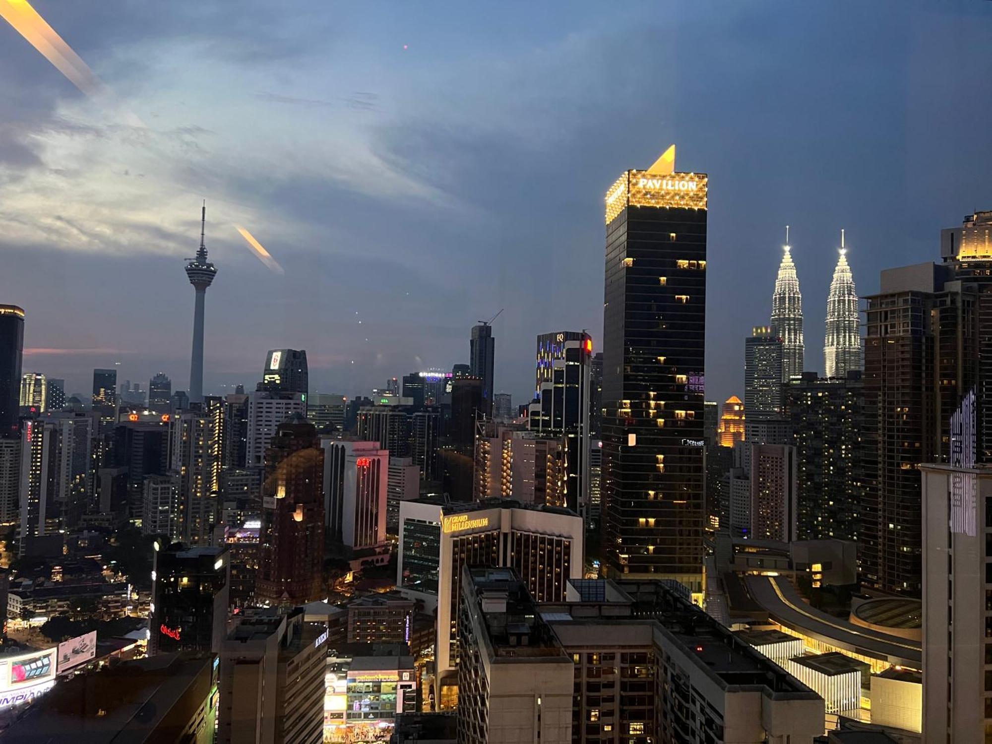 Popular Suites At Axon Residence Klcc Куала-Лумпур Экстерьер фото