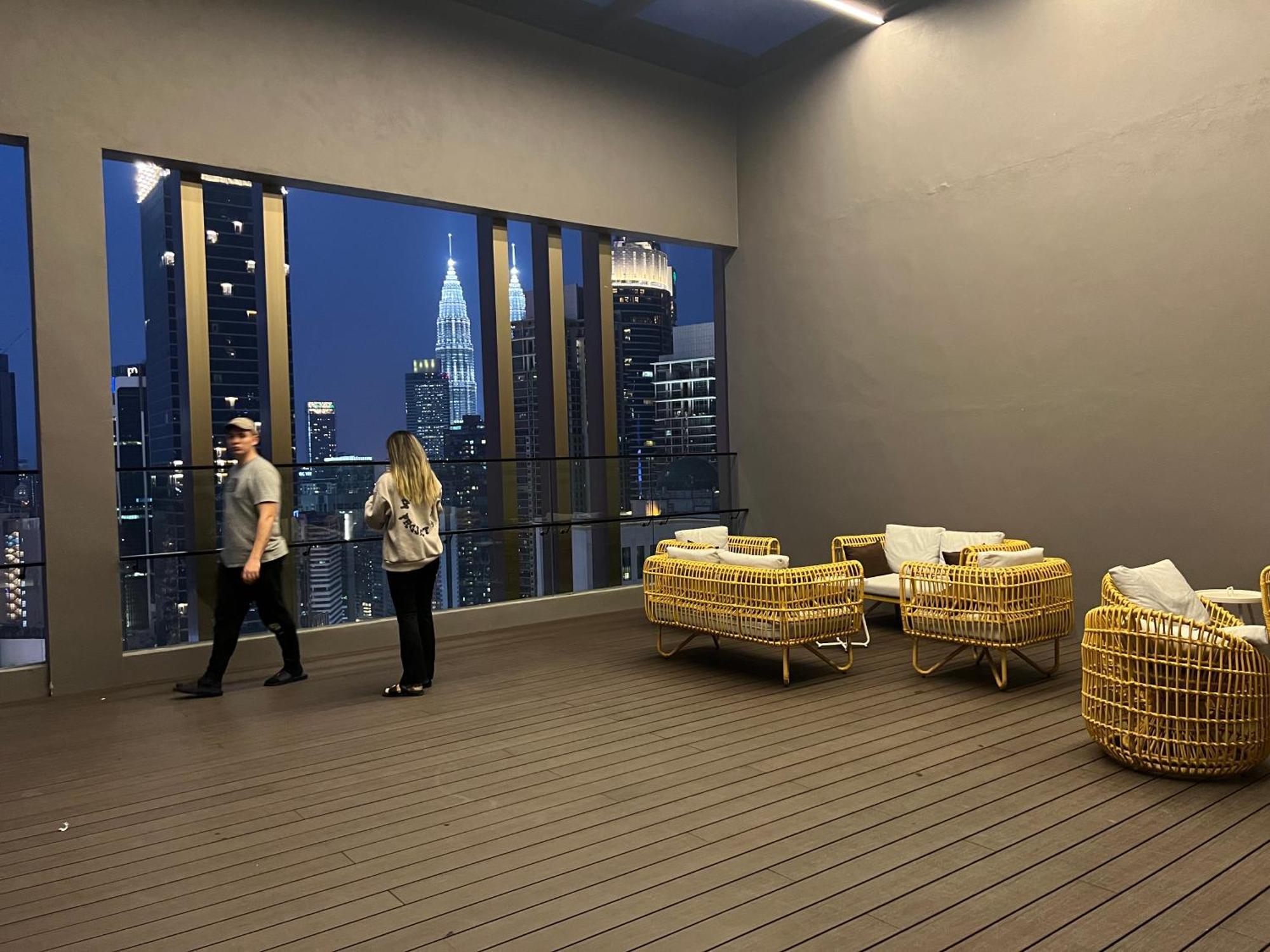Popular Suites At Axon Residence Klcc Куала-Лумпур Экстерьер фото