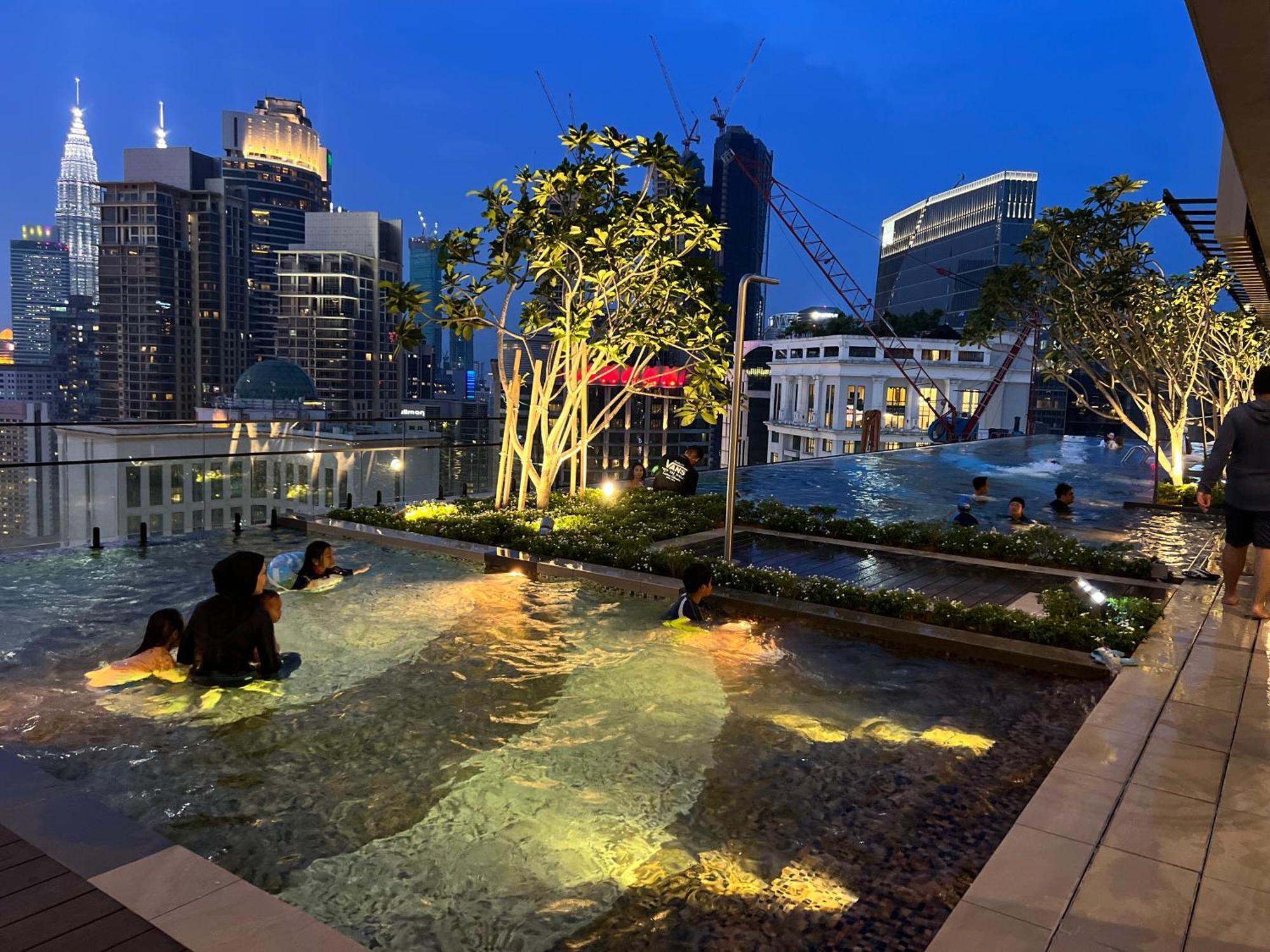 Popular Suites At Axon Residence Klcc Куала-Лумпур Экстерьер фото